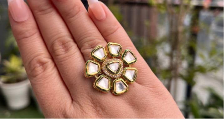 Tulip Glow Adjustable Ring