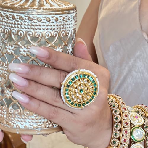 Round Green Adjustable Kundan Ring
