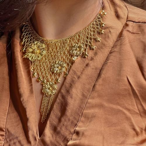 Garland of Roses Necklace
