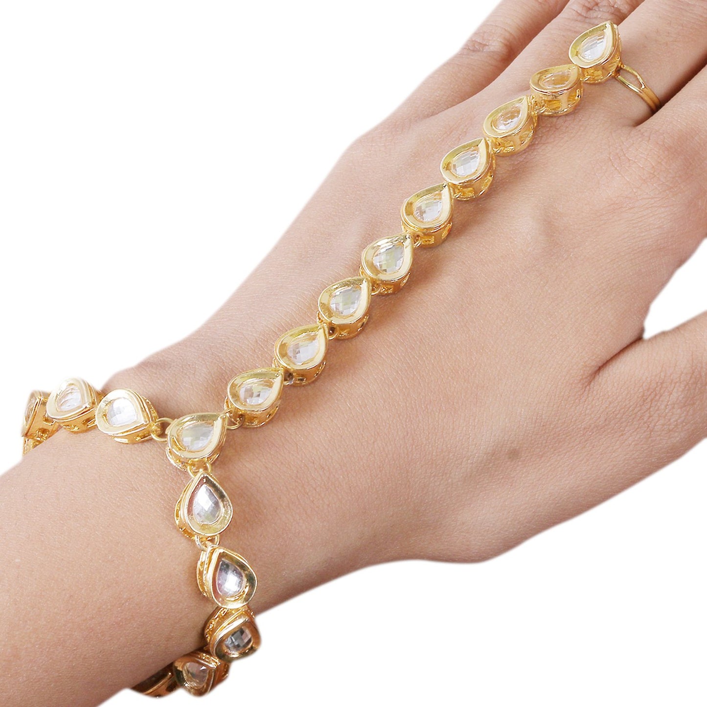 Aabroo Handchain
